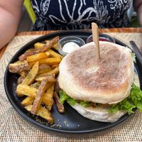 Get Dirty Burger at Mundo Vegan - Vegan World in Funchal