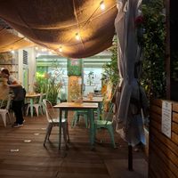 Nice outside tables at Mundo Vegan - Vegan World in Funchal