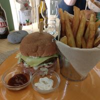 Burger do mar at Mundo Vegan - Vegan World in Funchal