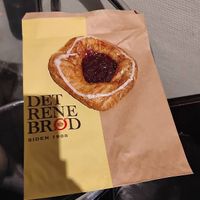   at Det Rene Brød - Rosenvængets Allé in Copenhagen