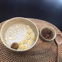 Porridge with tangerine pumpkin jam at The Cookiss in Da Nang