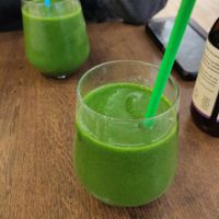 Green smoothie at Vegivores in Reading