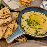 Hummus and flatbread at Vegivores in Reading