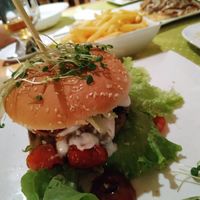 Hamburger at Verde in Basel