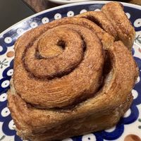 vegan cinnamon roll  at Vollkornbäckerei Hartwich in Berlin