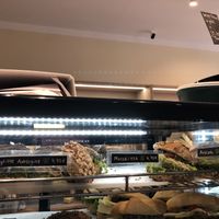 Drei vegane belegte Brote in der Vitrine: Gegrillte Aubergine, Mozzavella, Avocado (jeweils 4.70€)  at Vollkornbäckerei Hartwich in Berlin