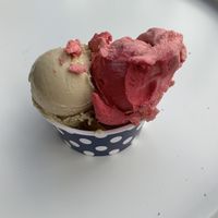 Pistachio, raspberry mint- vegan at Kussmund in Giessen