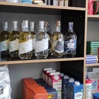 Verkaufsregal at Espresso Zack Zack in Leipzig