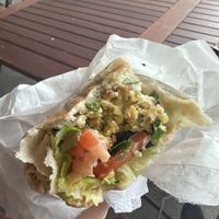 Außen kross, gutes Verhältnis von Füllung und Teig. Macht satt!  at Dat Frittebüdche in Aachen