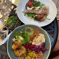 Vegan (front, Bowl) & Vegetarian Main course at La Chèvre et Le Chou in Sarlat-la-caneda
