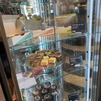 Nombreux desserts vegan at Unternehmen Mitte in Basel
