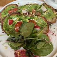 2 Scheiben Sauerteigbrot mit Avocadocreme  at heimathafen Wiesbaden in Wiesbaden