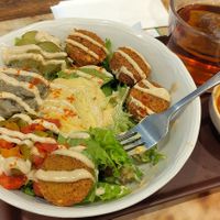 Salad bowl with the minestrone soup and roiboos tea at Falafel Brothers - Shibuya in Tokyo