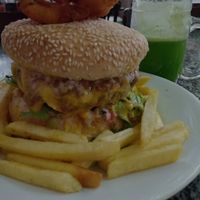 Hambúrguer at Taberna 32 in Porto Alegre