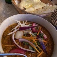 Chole (Kichererbsen) mit Naan  at Mangal's Kitchen GmbH in Hannover
