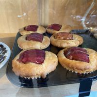 Yummy Apple tarts  at CocoRie  in Kameyama