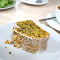 Carrot cake at Wash'Up Café Laverie Cosy in Paris