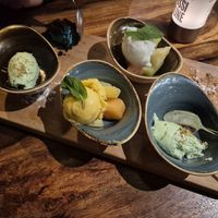 Proeverijtje met vegan sorbetijs (2 smaken) op zure meloenstukjes en pistache mousse (lekker romig van smaak) at Gossimijne in Venray