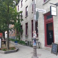 There is a small terrace in front of the restaurant. at Maelstrøm in Quebec