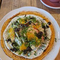 Socca - crepe aux poids chiche et garniture at Maelstrøm in Quebec