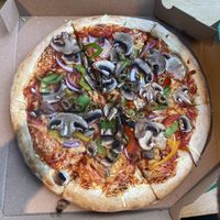 Vegan California veggie pizza   at New York Pizza in Oss
