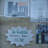 sign outside, open 12.30 at La Garza in La Palma