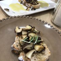 Tosta de Shitake at Raiz in Aveiro
