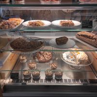 Cakes at Raiz in Aveiro