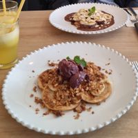 Vegan pancakes at Raiz in Aveiro