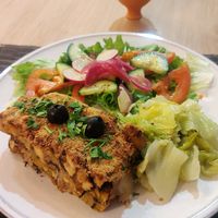 Traditional Portuguese dish made vegan: "no-cod" creamy bake at Raiz in Aveiro