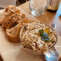 seaweed pastete  at Raiz in Aveiro