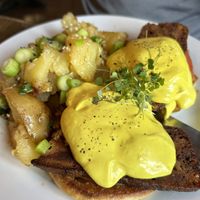 Classic Benny  at Revelstoke in Peterborough