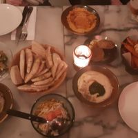 Dishes, dips and flatbread at HUMM Restaurant in Antwerpen