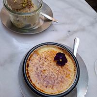 Ice cream pistache and crème brûlé at HUMM Restaurant in Antwerpen