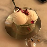   at HUMM Restaurant in Antwerpen