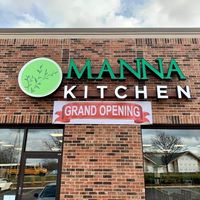 Newest Vegan restaurant in Chicago's western suburbs at Manna Kitchen in Lisle