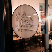The Friendly Kitchen, restaurant et vin at the friendly kitchen in Paris