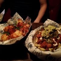 Bbq cauli wings and vegan loaded fries 🥰 at Abandon Ship in Dundee