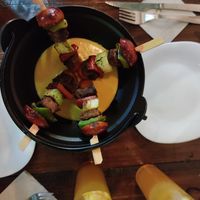 Fondue de queso vegano at A Raices in Gran Canaria
