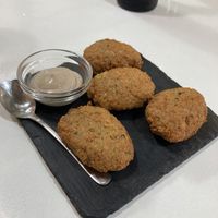 Falafel con salsa de ajo negro  at A Raices in Gran Canaria