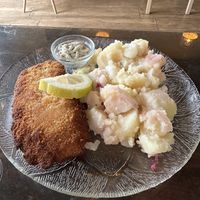 Plato austriaco con puré de papas  at A Raices in Gran Canaria