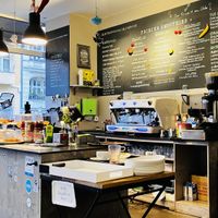 super nice place to grab also coffee and some vegan sweetness ❤️☺️🙏🏽  at SMOOFEE's in Berlin