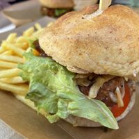 „Say Cheese Burger" at VEG in Split