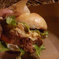 Cheeseburger at VEG in Split