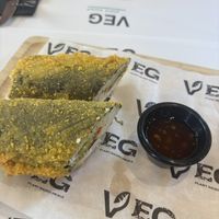 CRISPY "SALMON" SUSHIRITTO - lovely   at VEG in Split