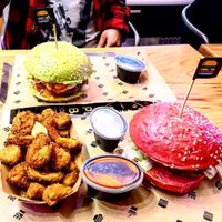 Mexican Mercury Burger & Californian Star Burger / Avocado Fries  at Space Burger in Vienna