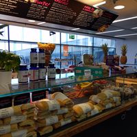 Store front at VIE - Juice Factory - T3 in Vienna