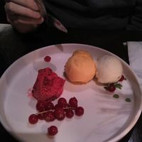 Vegan ijsproeverij at Eetcafe Plan B in Leusden