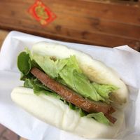 Vegan bao at Xiǎo Lái Gua Bāo 小來刈包 in Tainan