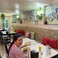 Eating for fun at Shewe Vegan & Vegetarian Cafe in Chiang Mai